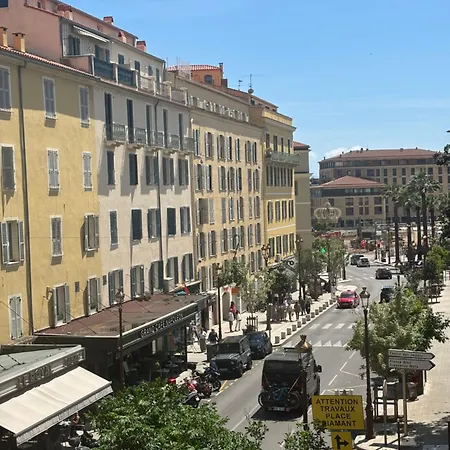 Apartment Hyper Centre