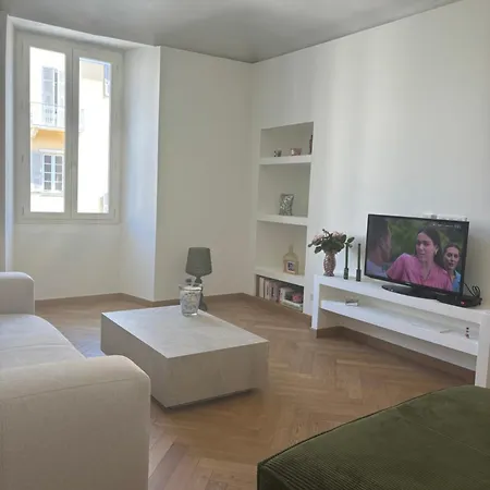 Hyper Centre Apartment *